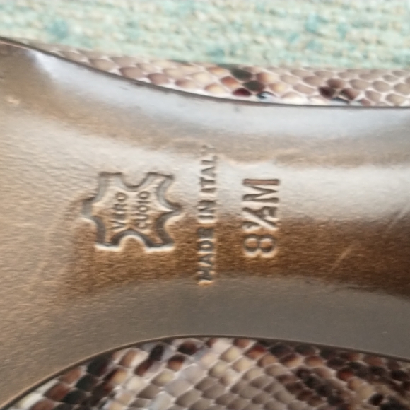 Donald J Pliner square toe pumps shoe khaki brown 2" heel loafer look size 8.5 M - Picture 8 of 12